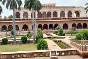 Bharatpur One-Day Tour: Bird Sanctuary & Palaces