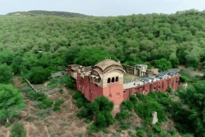 Bundi: Ramgarh Vishdhari Tiger Reserve Jeep Safari Ticket