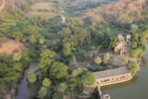 Bundi: Ramgarh Vishdhari Tiger Reserve Jeep Safari Ticket