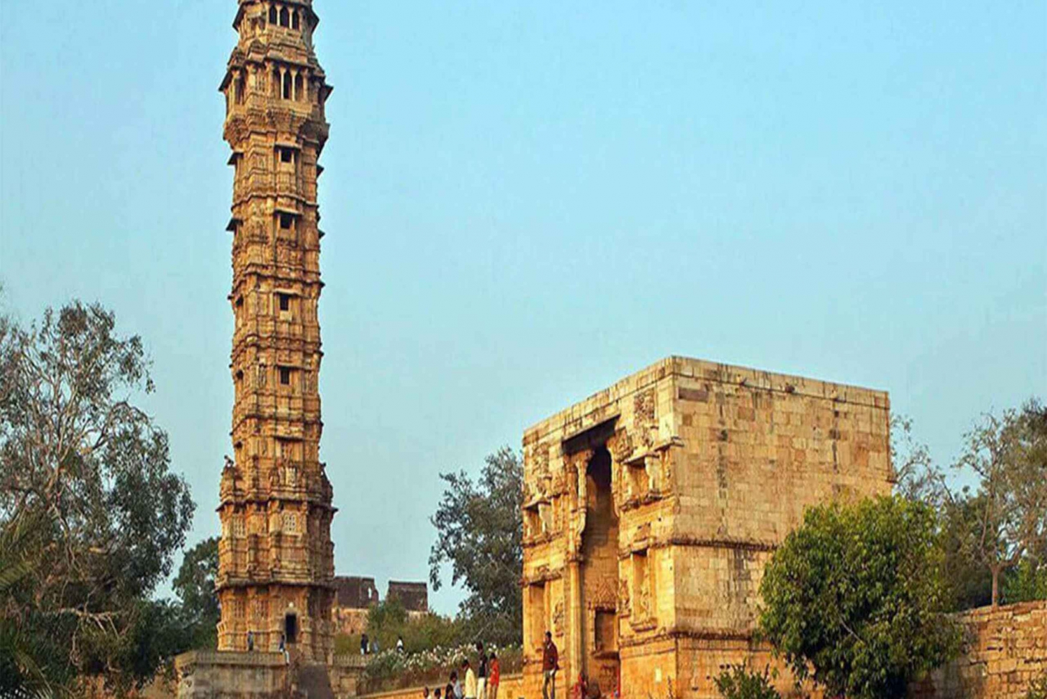 Chittorgarh: Private Day Tour with Lunch