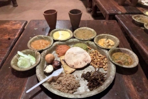 Jaipur Kveldstur Chokhi Dhani landsbykultur med middag