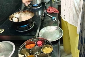 Jaipur: Kitchen is yours Cooking class with Pickup & Drop