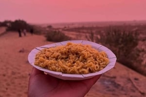 4×4 Jeep-Safari und Kamelsafari mit Abendessen in den Sanddünen