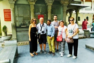 Udaipur Culture & History Walking Tour with Local Snacks