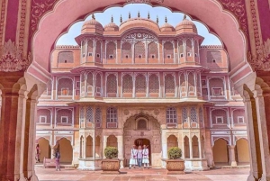 Kulturwanderung und Essenstour mit Guide in Jaipur.