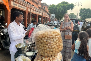 Kulturwanderung und Essenstour mit Guide in Jaipur.