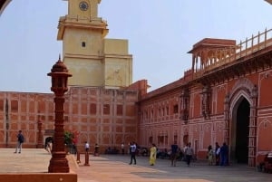 Delhi Agra Jaipur: tour guidato di 4 giorni con trasferimenti privati