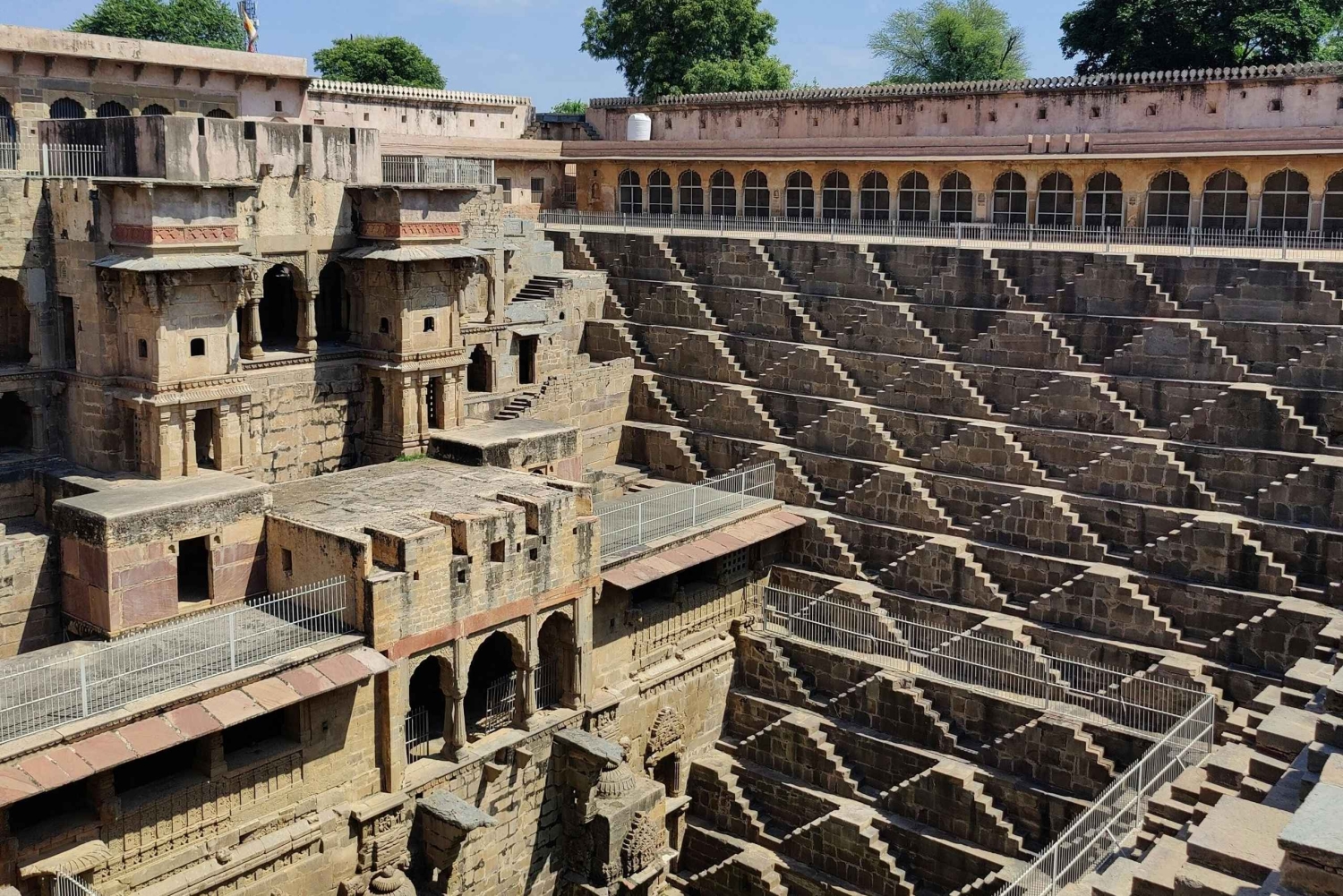 Delhi Agra Jaipur Transfer mit Fatehpur Sikri & Stepwell