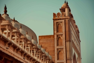 Delhi Agra Jaipur Transfer mit Fatehpur Sikri & Stepwell