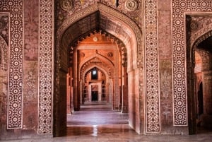 Delhi : circuit tout compris au Taj Mahal et à Agra avec Fatehpur Sikri