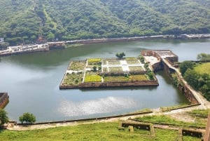 Delhi- Exclusive Jaipur Same Day Tour