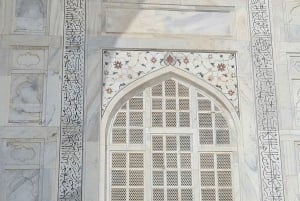 Delhi: Golden Triangle Tour with Ayurvedic Massages