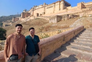 Delhi: Yksityinen 3 päivän Kultaisen kolmion kierros naisoppaan kanssa