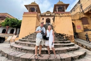 Delhi: Yksityinen 3 päivän Kultaisen kolmion kierros naisoppaan kanssa