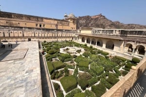 Delhi: Privat 4-dagers Gulltrekant-tur med kvinnelig guide