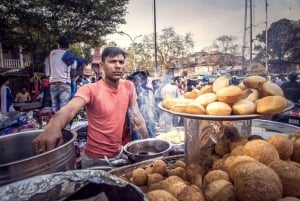 Delhi: tour a piedi del cibo di strada della vecchia Delhi con degustazioni