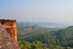 Discover Jaipur with a Private Car Tour