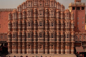 Scopri Jaipur con un tour in auto privata