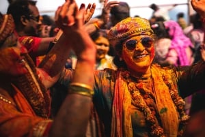 Kos deg med Holi-festivalen med farger, musikk og dans