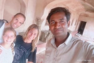 Utflykt till Abhaneri och apornas tempel från Jaipur