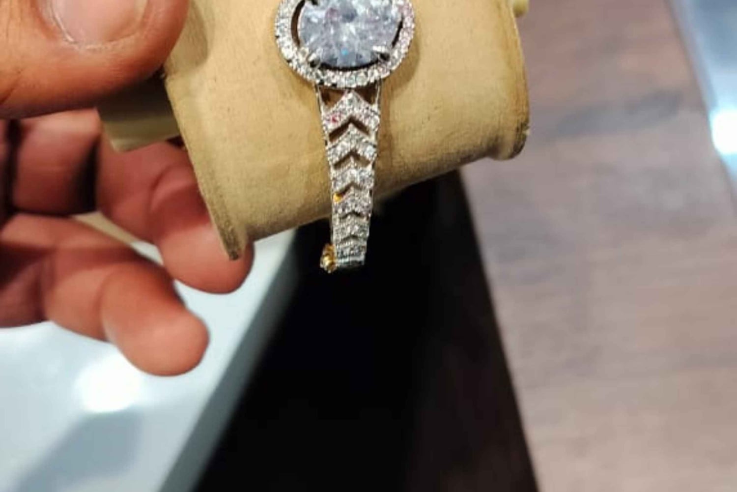 Experience Jaipur: Jewelry Making & Stone Cutting with Lunch