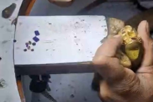 Experience Jaipur: Jewelry Making & Stone Cutting with Lunch