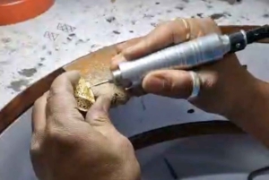 Experience Jaipur: Jewelry Making & Stone Cutting with Lunch