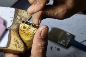 Experience Jaipur: Jewelry Making & Stone Cutting with Lunch