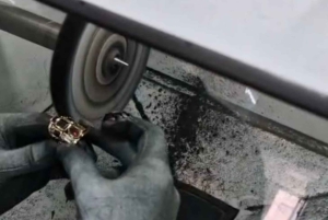 Experience Jaipur: Jewelry Making & Stone Cutting with Lunch