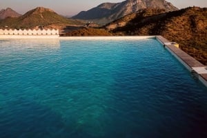 Luxus erleben: Privatmuseum, Oldtimer-Fahrt