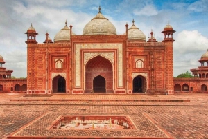Explore Agra de Jaipur e desça em Nova Delhi