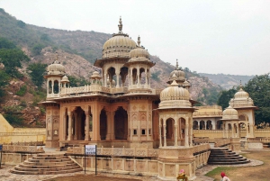 Jaipur: Nahargarh Fort ja auringonlasku.