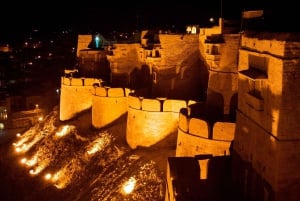 Poznaj Jaisalmer nocą (2-godzinna piesza wycieczka z przewodnikiem)
