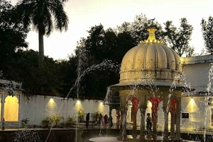 Utforska Udaipur på en dag – privat tur med bil och guide