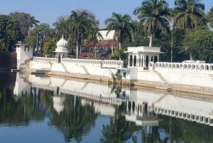 Utforska Udaipur på en dag – privat tur med bil och guide