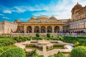 Von Agra aus: Jaipur Tagestour mit dem Auto mit Drop off Agra/Delhi