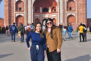 Von Agra aus: Lokale Agra Tour mit Transport und Führer