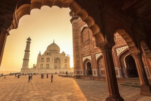 From Agra: Sunset Taj Mahal Tour and Skip-The-Line Tickets