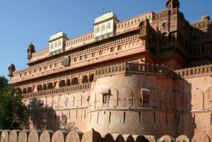 Från Bikaner: Privat transfer till Jaisalmer