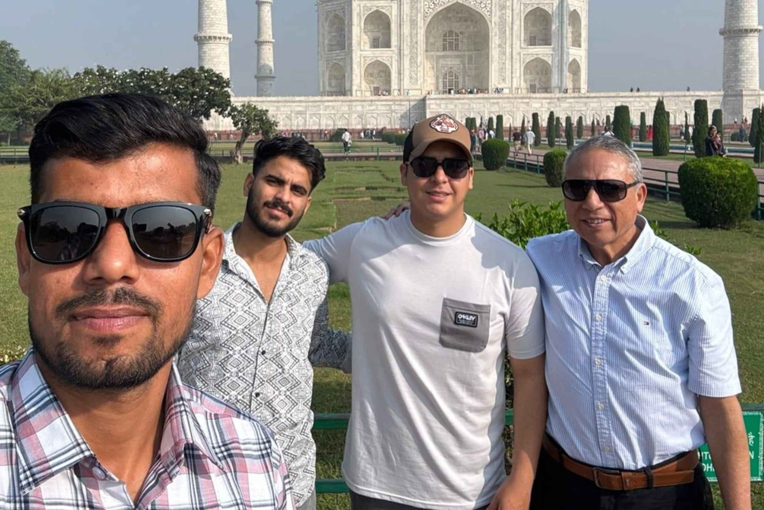 From Delhi: 2-Day Private Agra Trip w/ Taj Mahal & Agra Fort