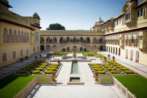 Delhistä: Yksityinen 2 päivän retki Agraan ja Jaipuriin