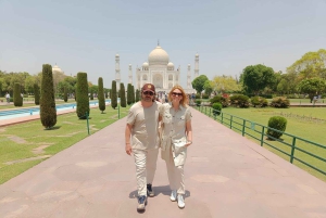 Da Delhi: tour privato di 2 giorni con pernottamento al Taj Mahal e Agra