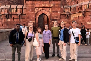 Au départ de Delhi : visite privée de 2 jours avec nuitée au Taj Mahal et à Agra