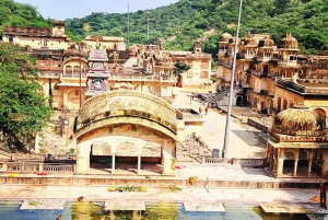From Delhi: 2N/3D Rajasthan Tour jaipur and pushkar by car