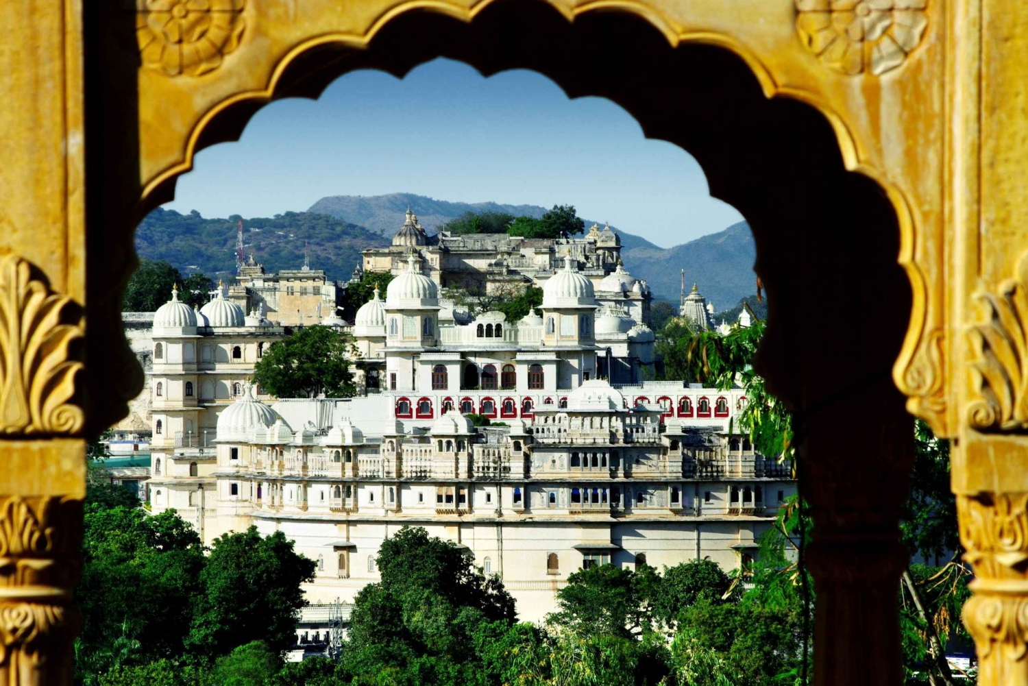 From Delhi: 7-Day Golden Triangle Tour with Udaipur Jodhpur