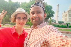Depuis Delhi : visite du Taj Mahal tout compris avec déjeuner