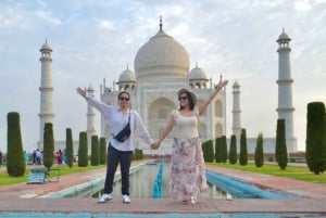 Depuis Delhi : visite du Taj Mahal tout compris avec déjeuner