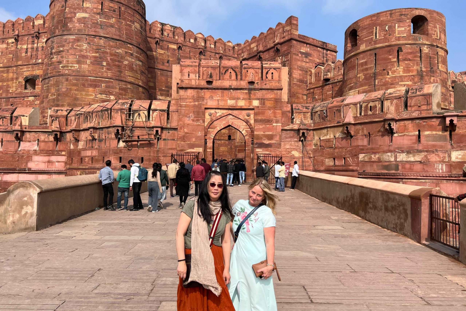 From Delhi: Taj Mahal Sunrise & Agra Fort Private Tour