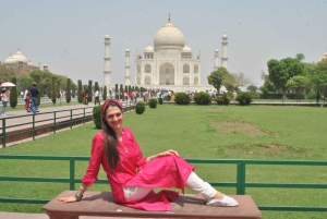 From Delhi: All Inclusive Taj Mahal Sunrise & Agra Tour