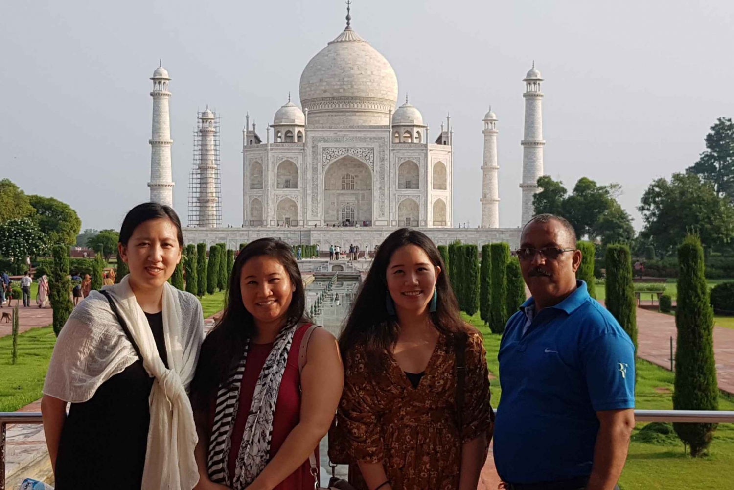 From Delhi: Day Trip to Taj Mahal, Agra Fort and Baby Taj